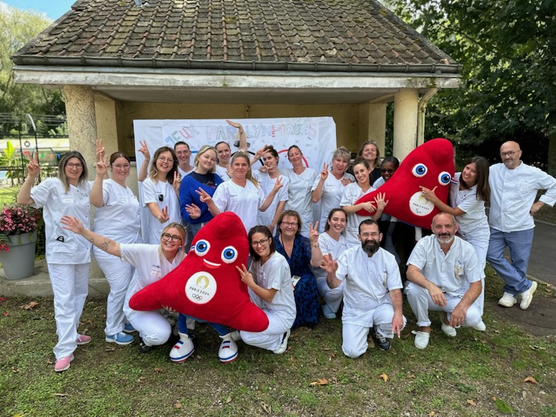 Ce mardi 27 août, la Flamme Paralympique partira de l'Hôpital AP-HP de La Roche-Guyon à 10 h.
L’hôpital proposera diverses animations sportives pour célébrer le sport lors de cette journée unique.
Retrouvez le programme complet sur : larocheguyon.aphp.fr/depart-de-la-f…