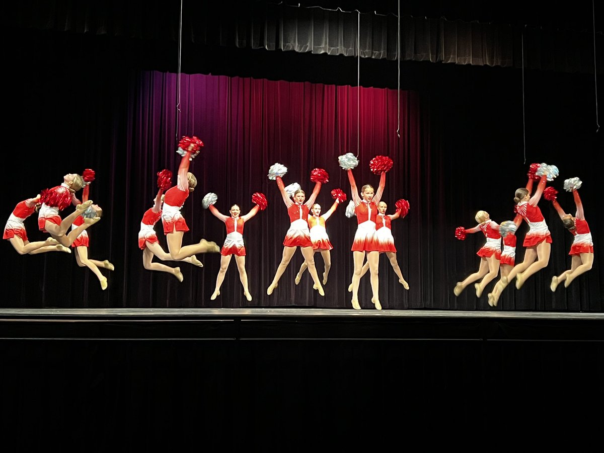 Welcome back to another school year with <a href="/HortonvilleSD/">Hortonville Schools</a> dance team, <a href="/Janna4kids/">Janna Cochrane</a> and <a href="/ttimm5/">Todd Timm</a>! #rollbears