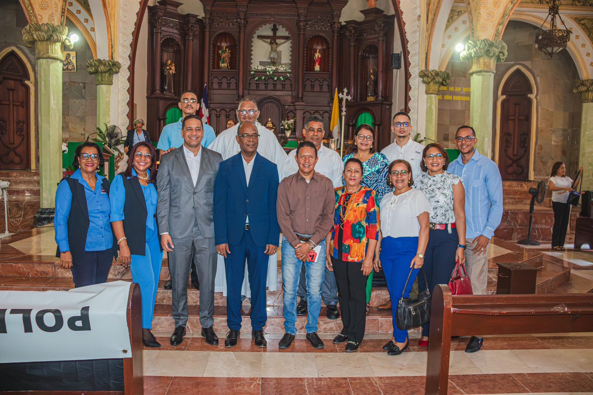 Con gran entusiasmo estuvimos presentes en el acto de apertura del año escolar 2024-2025. Todos acompañemos a nuestros niños/as y jóvenes pues de ellos depende el futuro.