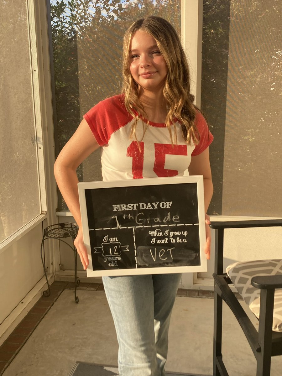 DwayneAddison's tweet image. First day of 7th grade!