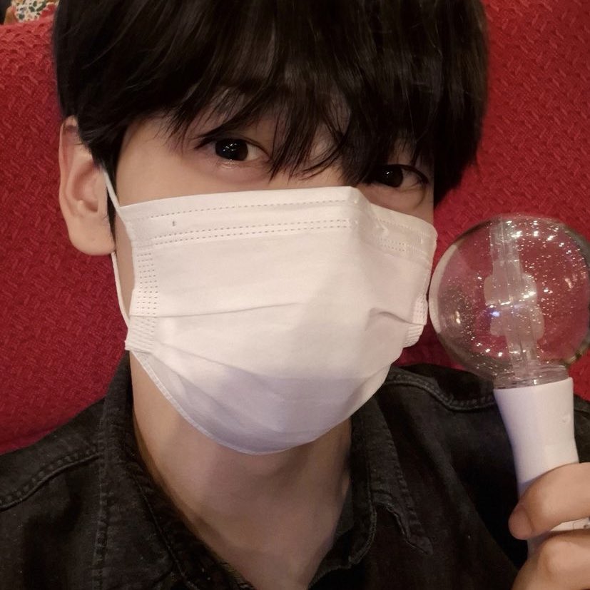 aglSOOBIN's tweet photo. sibuk jadi fanboi 🥰💥 https://t.co/tXreHF7pS8