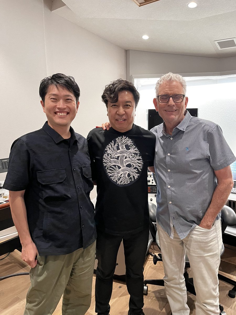 OzoneMakoto's tweet photo. Just Finished mastering “No Name Horses” new album.
Many many thanks to Greg Calbi @SterlingSound and Aki Nishimura for making this album sound so powerful and beautiful.
#sterlingsound #jazz #bigband #bigbandjazz #nonamehorses https://t.co/hRKmmVDw82
