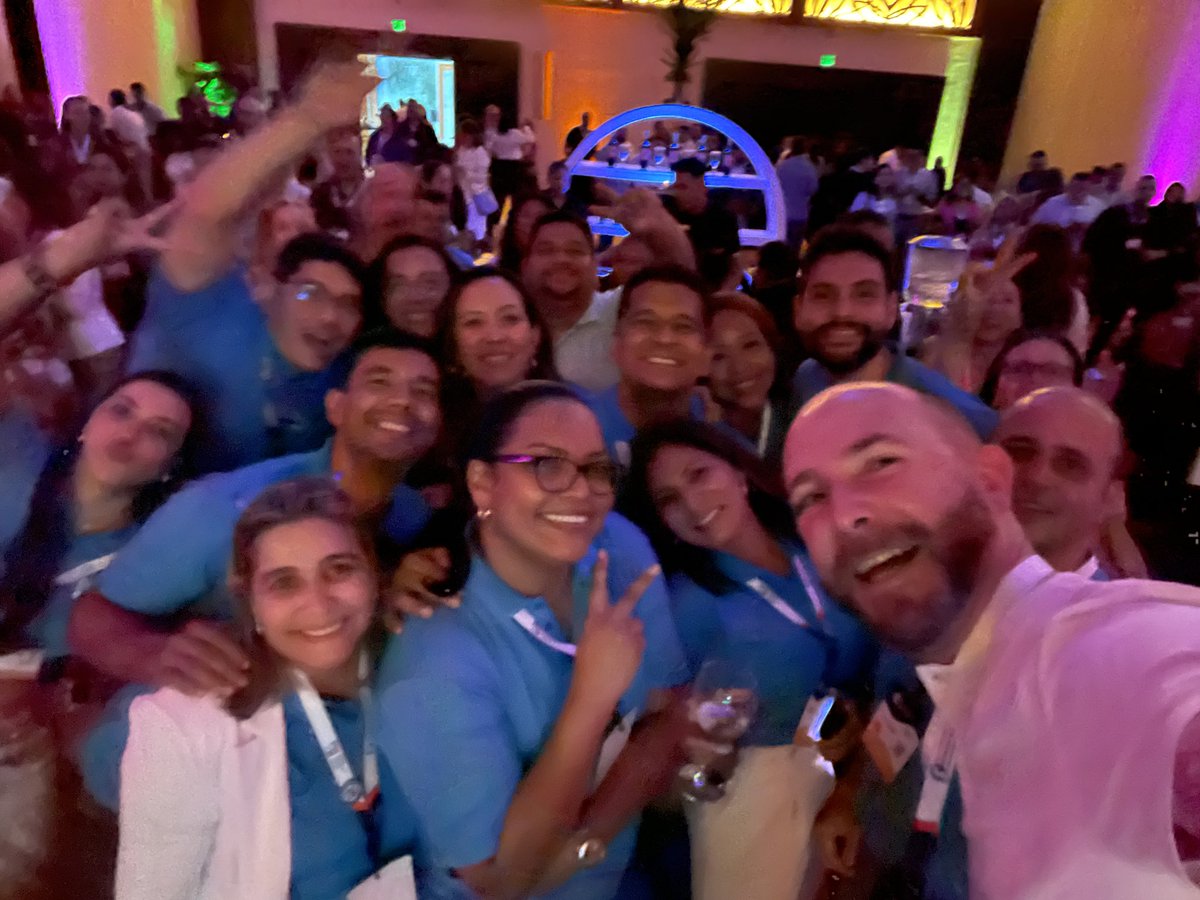 mpbreilh's tweet photo. Este fin de semana tuve el honor de dictar mi charla #ComoNOArruinarUnProyecto para @PMIPanama. Comparto 4 cosas:
1. Panamá y su gente son fantásticos!
2. Todos los latinos somos (casi) iguales
3. Project Management está volviendo a sus raíces 😬
4. Hay mucho por aprender! 🤩 https://t.co/M2khwDViuC
