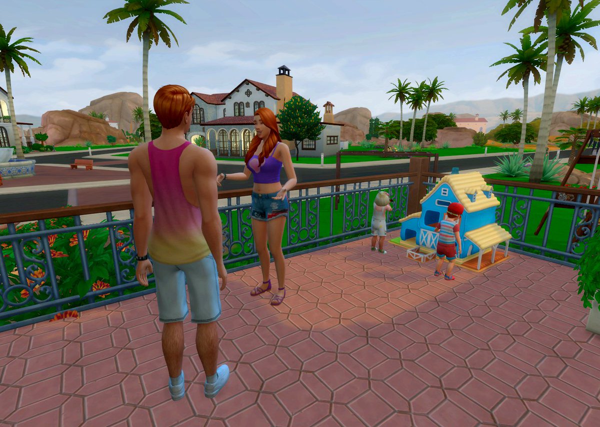 chaoticsimmer's tweet image. If two fussy toddlers are going to play together they need to be supervised at all times 😅