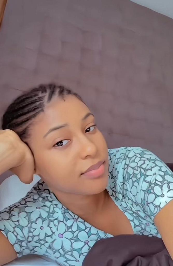 Can I give you my whatsapp number so we can chat privately 😶