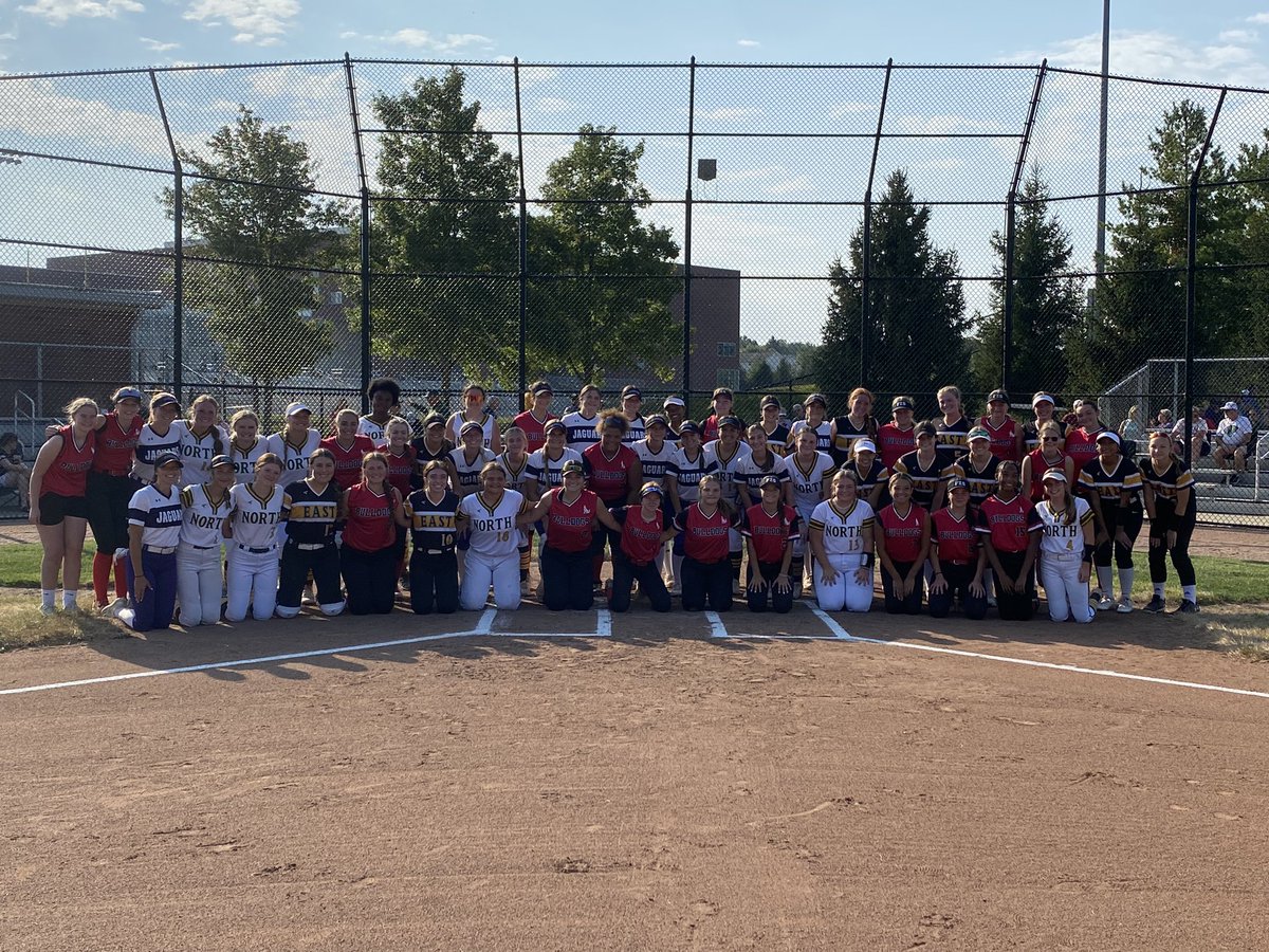 FZNSoftball's tweet photo. A little softball jamboree fun
@fznactivities @fzeactivities @fzwactivities https://t.co/RSAu0jn2Jk