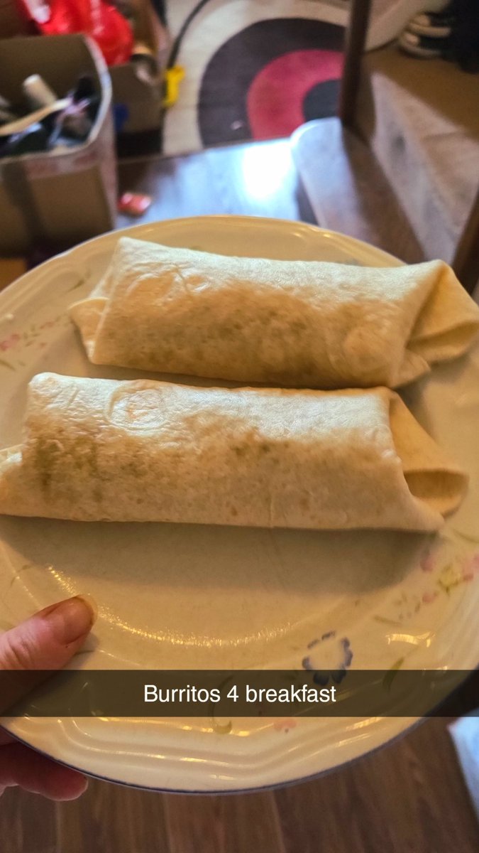FemboiCooking's tweet image. Omnomnom