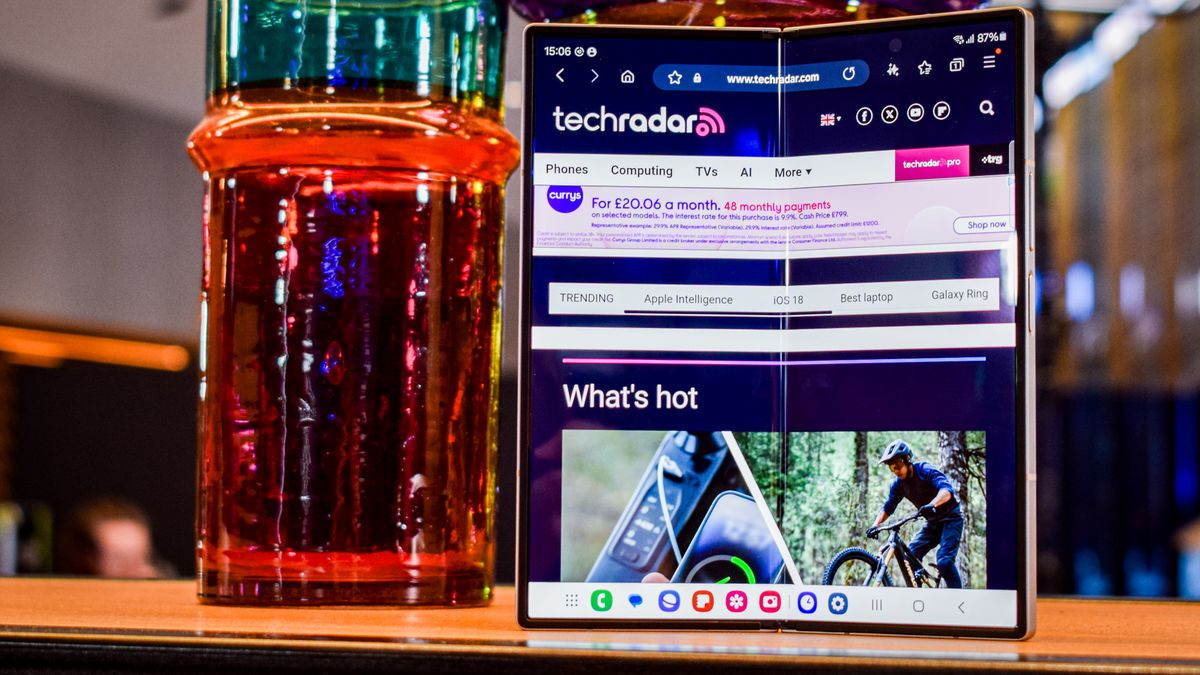 alphatech_ca's tweet image. 🌟 Samsung teases even more foldable phone form factors beyond Z Fold 6 and Z Flip 6. Get ready for revolutionary designs that push the boundaries of smartphone innovation. #SamsungFoldables #InnovationUnfolded