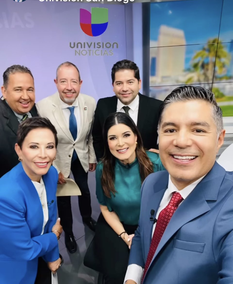 ConsulMexSdi's tweet photo. 2/2 La transmisión por 📺 será conducida por los periodistas @ochoamariapaula y @rickyrendon de @Univision, mientras que nuestro personal y abogados expertos brindarán asesoría a las y los mexicanos que lo requieran y darán opciones de representación legal #ProtecciónPreventiva https://t.co/EsnozxUezH