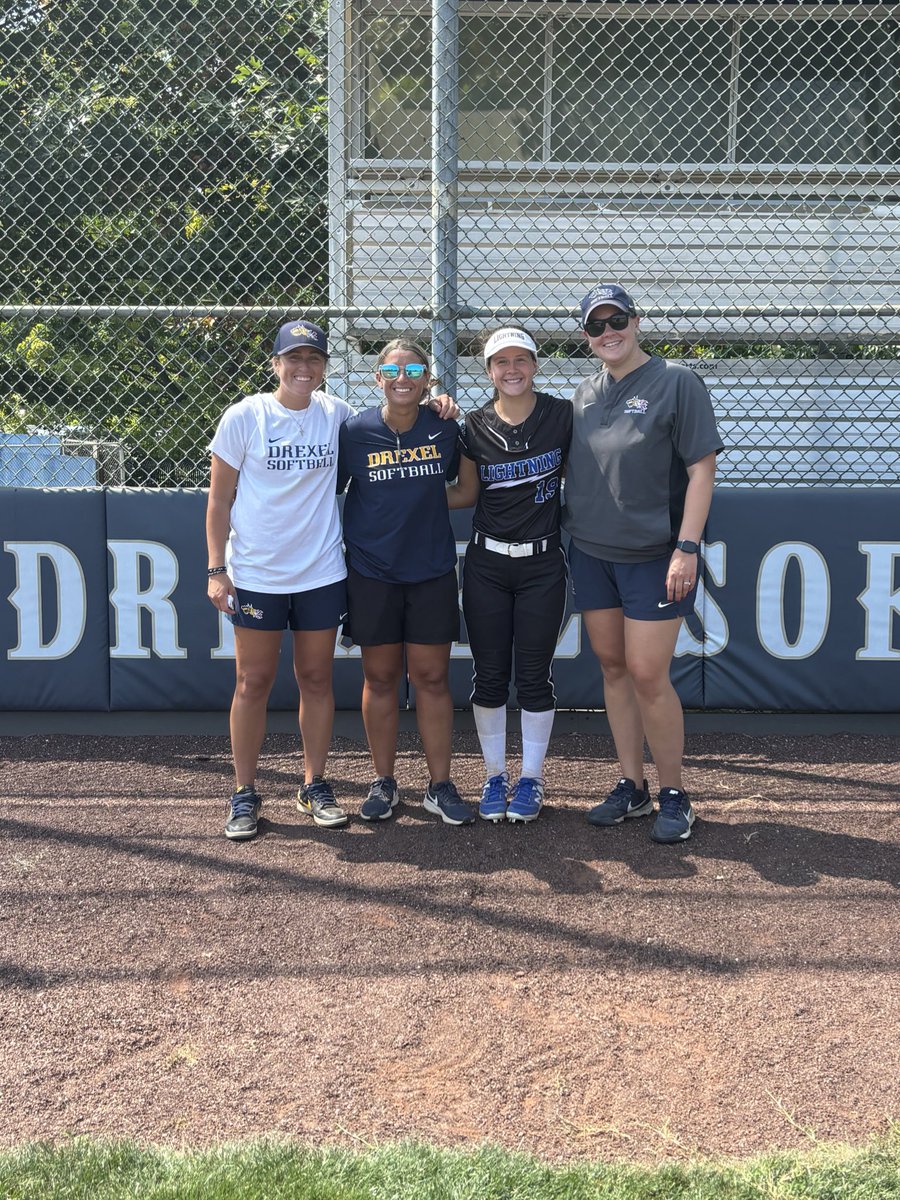 Had an amazing time today at the <a href="/DrexelSoftball/">Drexel Softball</a> camp. Thank you to Coach <a href="/katiejansson/">Katie Jansson</a>, <a href="/CoachBri14/">雅安</a>, and Coach <a href="/carly_todd/">Carly Todd</a> for taking the time to work with me. I love everything about this school and the camp was awesome! <a href="/CTLightning08G/">CT Lightning Gold 08- Wright</a> <a href="/Wrightwaytrain5/">Wrightway Training</a>