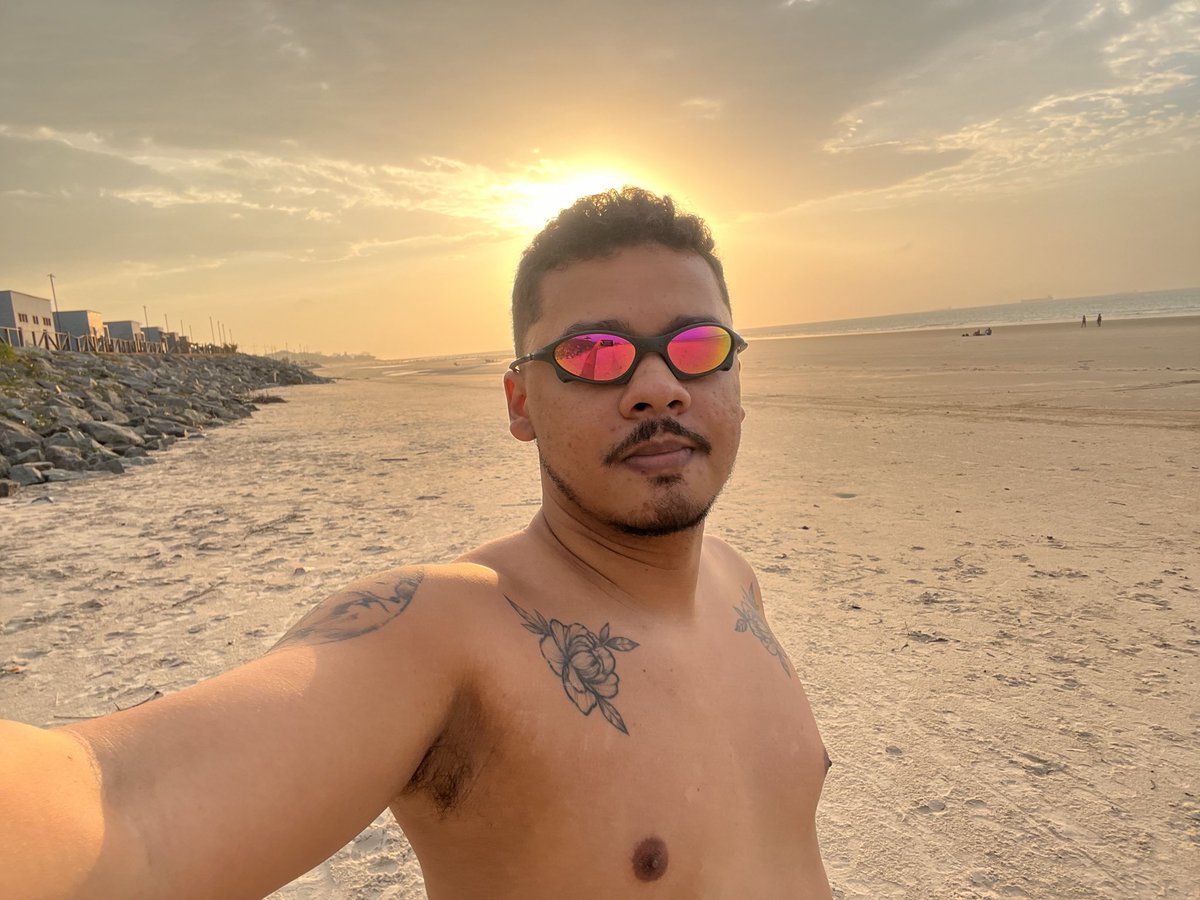 Kunty Perry tweet media