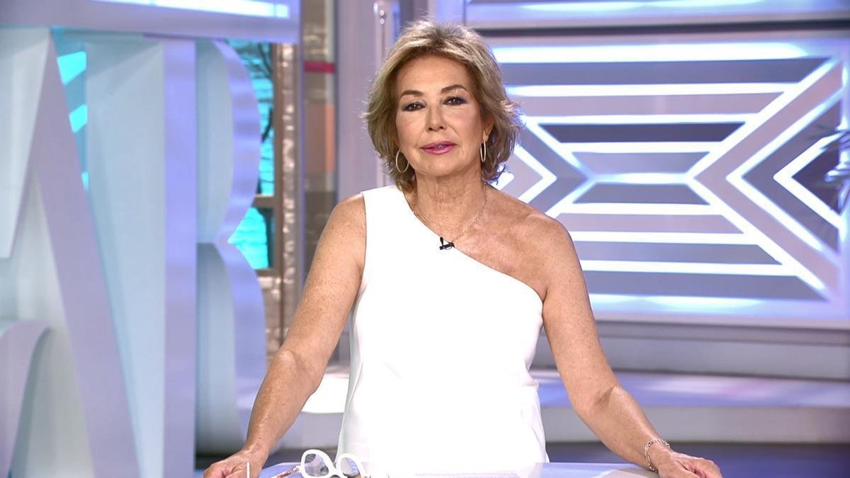 📊 ¿Quién es MEJOR PRESENTADOR/A de televisión?

🔄 JORGE JAVIER VÁZQUEZ 
♥️ ANA ROSA QUINTANA