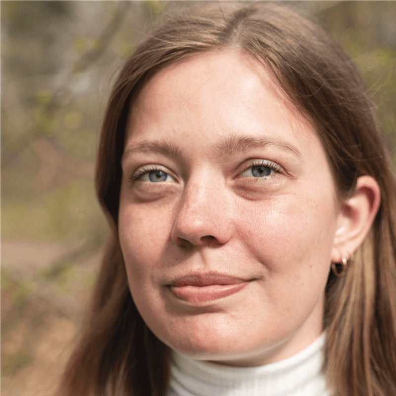Dette er Selma Hildebrand Frederiksen. 

Selma bedriver propagada-virksomhed på <a href="/tv2newsdk/">TV 2 NEWS</a> for det demokratiske parti, frem for at overholde <a href="/tv2newsdk/">TV 2 NEWS</a>'s public service-forpligtelse om saglighed og upartiskhed.

Lad vær med at være som Selma.

kum.dk/fileadmin/_kum…

#dkpol