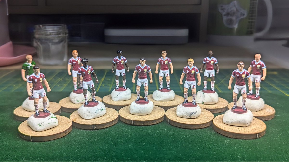 Artistic crisis of faith 😱🎨🖌️ do these look like a <a href="/WestHam/">West Ham United</a> strip? <a href="/MiniSoccerBuild/">Mini Soccer Builds</a> can you get the consensus of some hammers fans? ⚒️ #subbuteo #art