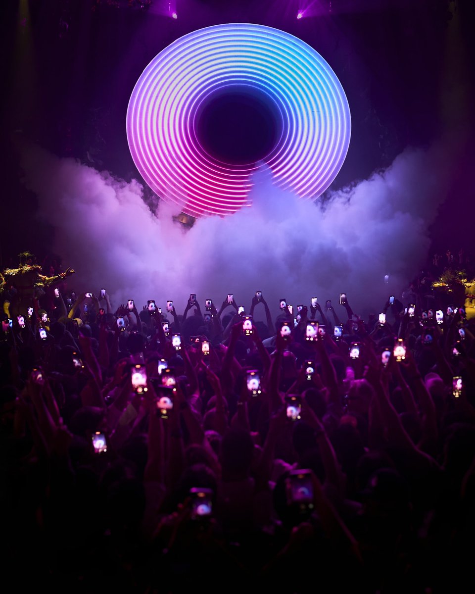 DJKENTSA's tweet image. A night to remember @hiibizaofficial Immense gratitude to @RealBlackCoffee for making this moment possible.🙏🏾 

Surreal to perform with @DJFreshSA for our first back2back set in over 20 years—full circle from where it all began.