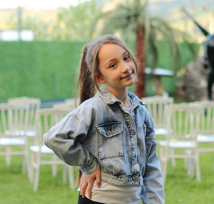 Duyuru 📣📢
#Gönüldagı 5. Sezonda Zahide ve seferin küçük kızı Ayşe'nin Büyüklük halini canlandırmak için kadroya #şurabor dahil oldu.