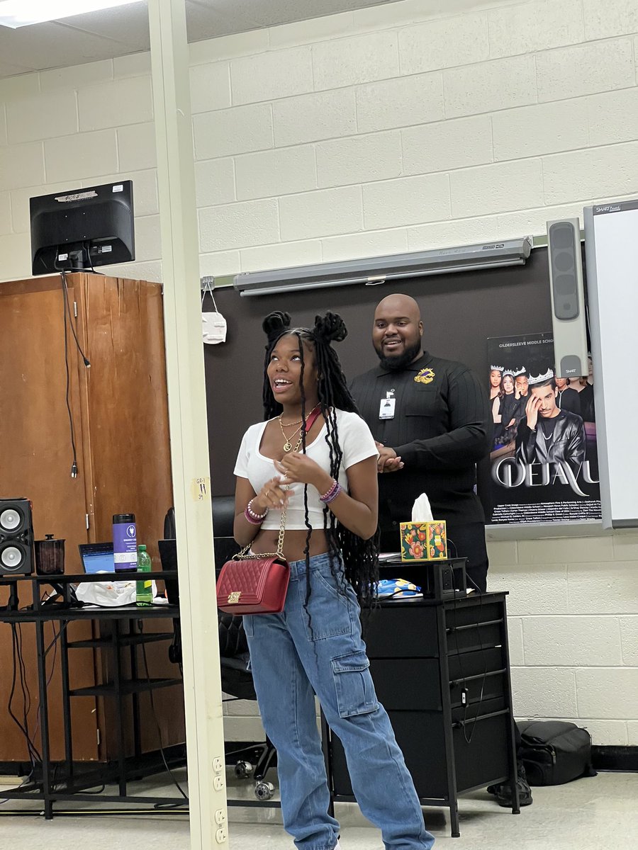 NNPSArts's tweet image. Welcome to class! 
#NNPSArts 
#NNPSfirstday24