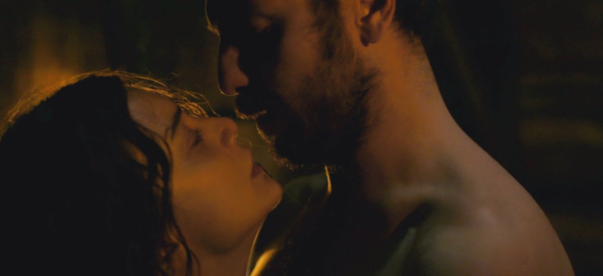 greenic64464802's tweet image. Now that I saw them in this movie together, I absolutely can't wait for Tezgah, and I'm also ready to beg for another project with them because ✨💣
#DamlaSönmez #ErkanKolçakKöstendil #Sibel