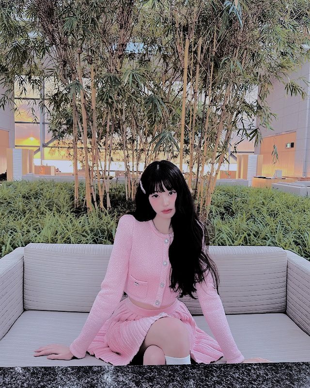 crexwon's tweet photo. ⠀⠀

          ๑won͠y's﹙daily!¡🐰𐑟
pembe her zaman en harika s
eçimlerden olduğu için sizlere
pembeye  bürünmüş bir wony
getirmeye karar verdim. 💖
    েluscious⬪luᦂosﾈupdate𝄢
      ৻ diar͜͡ioꫳ⚙️₊﹫crexwon⟯⟯
ㅤ
⠀ https://t.co/6oyKhWP0L6