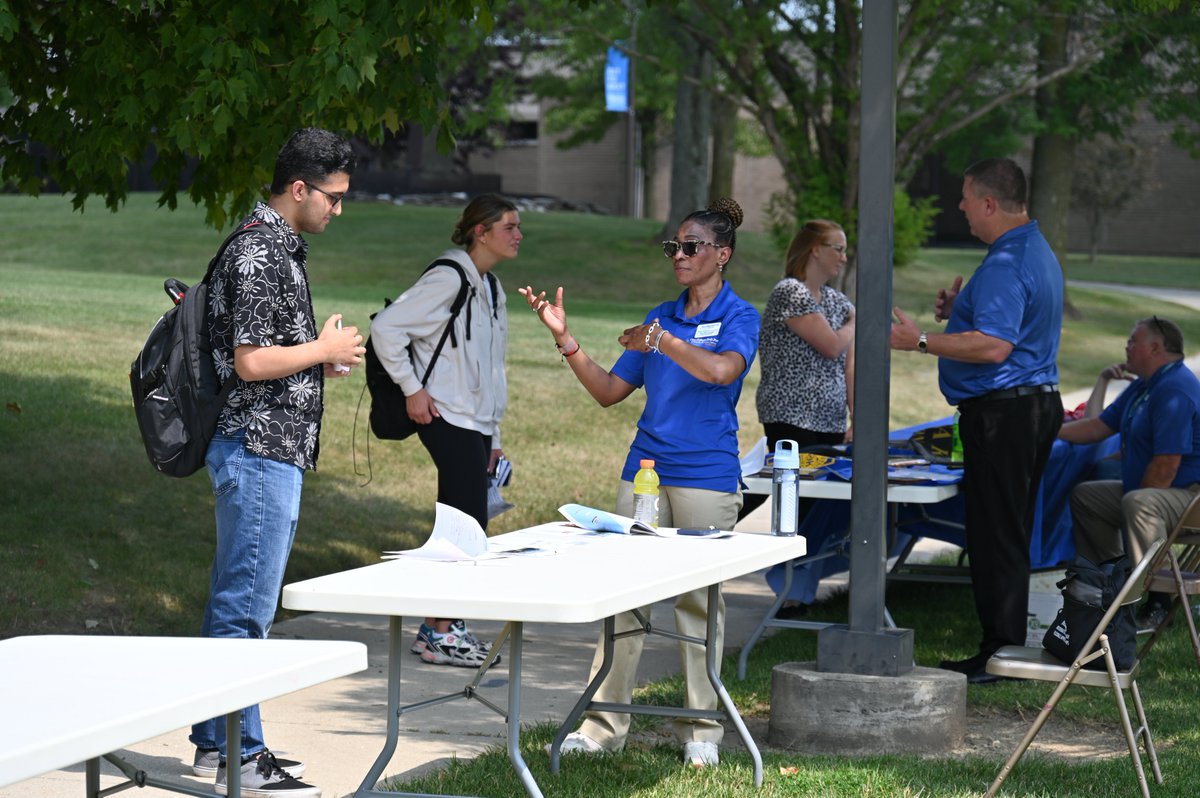 MarionTech's tweet image. Fall Semester kicked off today. A record 3,488 #Leaders chose Marion Tech to help them #GetToNext. This is the second straight year of record-setting enrollment. It's up 63% from Fall 2020! @Go2MTC @MTC_CCP