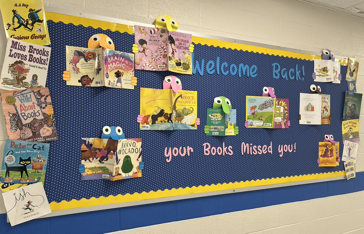 Shout out our amazing parent, Barbie Ritter! The front foyer looks awesome and fun for our returning students! The library bulletin board is the best ever! Thank you!#parentvolunteersrock #DesHuskies #WelcomeBackStudents