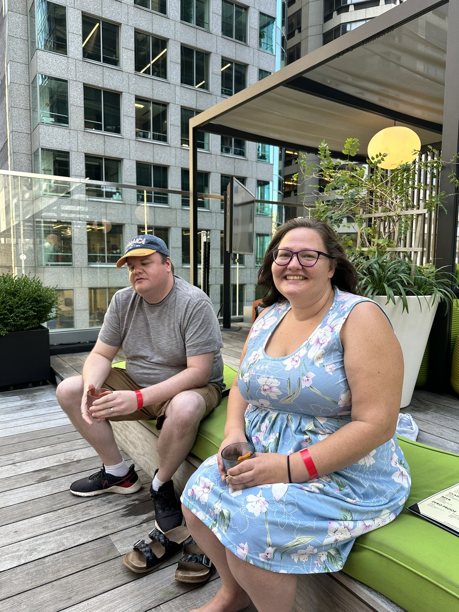 NetCarrier tweet media