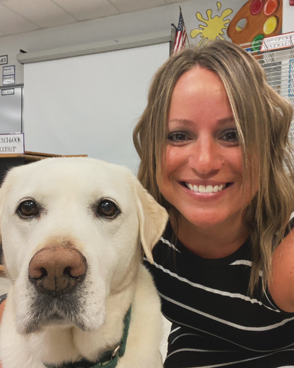 Year 1️⃣7️⃣!!!!🎨  Happy to start it with this guy🐾 <a href="/MbgAreaSD/">MechanicsburgArea SD</a> <a href="/MMS_principals/">MMS principals</a>