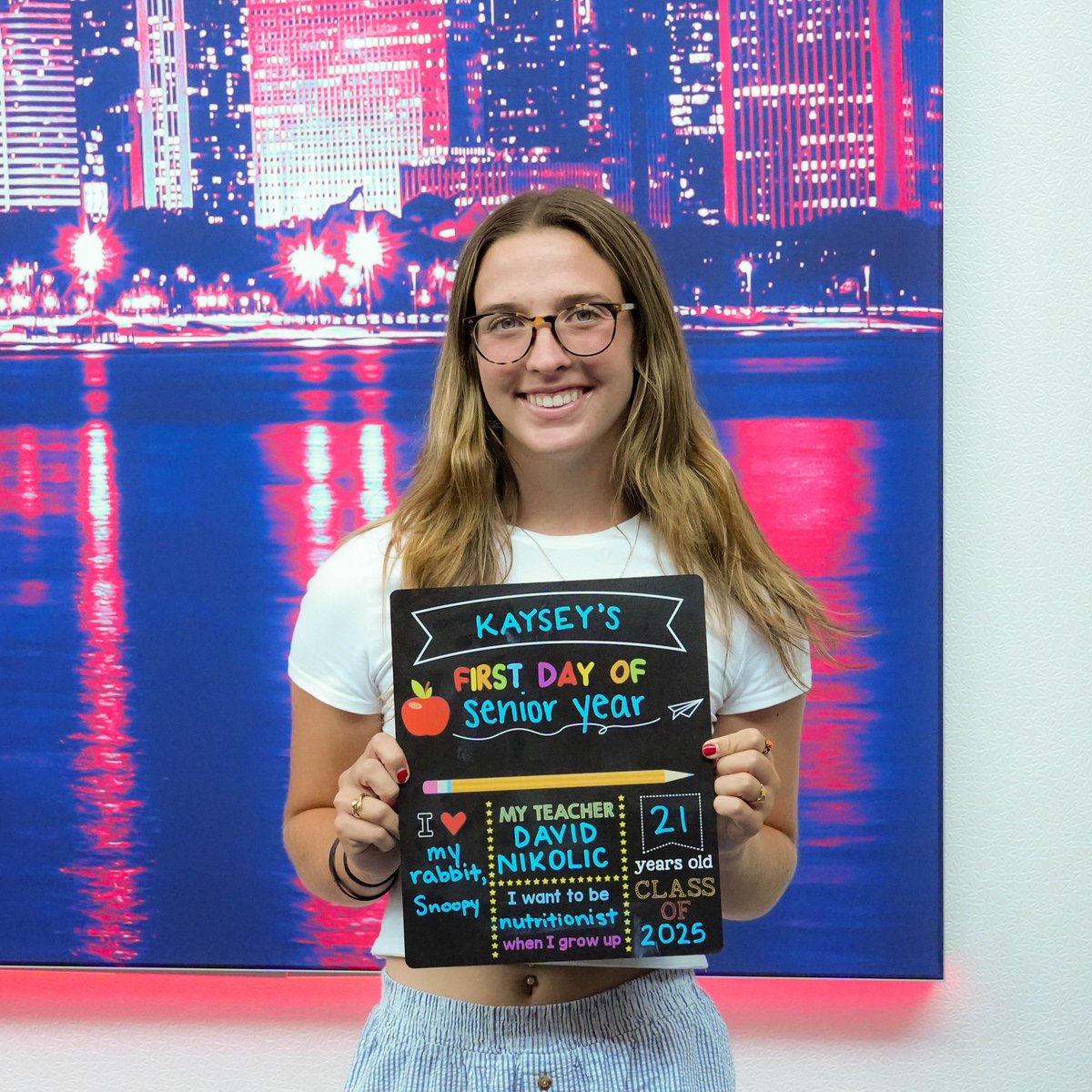 All smiles for the first day of school 😁

#ChicagosCollegeTeam