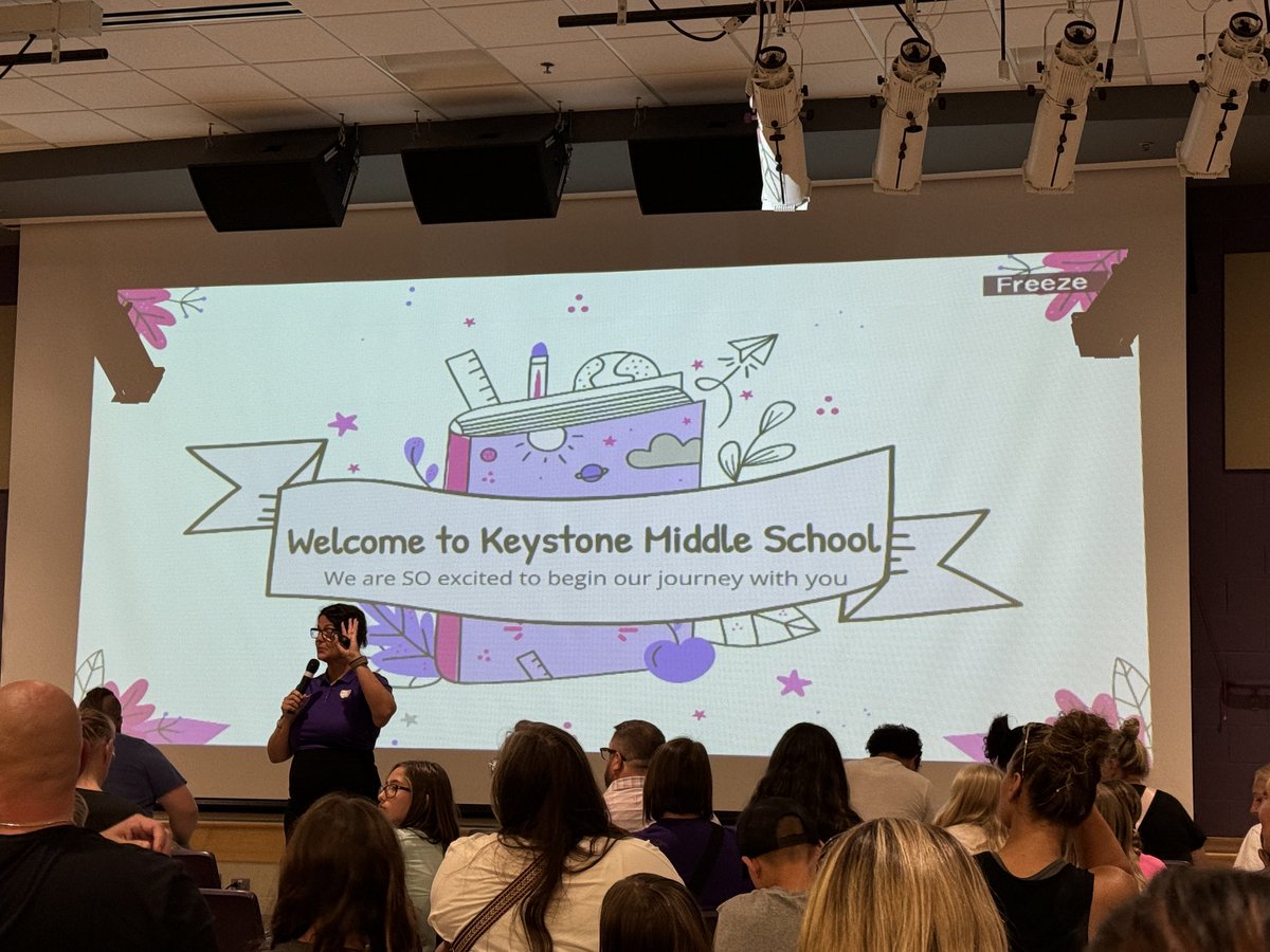 AndrewGibsonEDU's tweet image. ⁦@MrsGibson_KMS⁩ kicking off 6th grade orientation tonight!!! #keystonepride