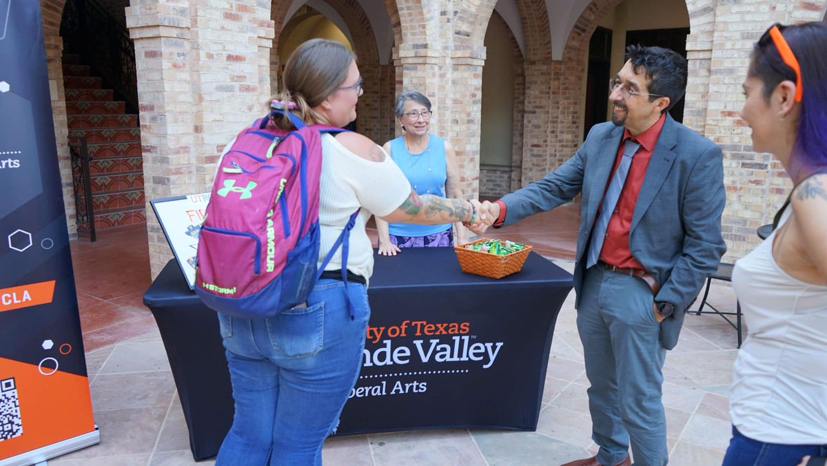 UTRGV_CLA tweet media
