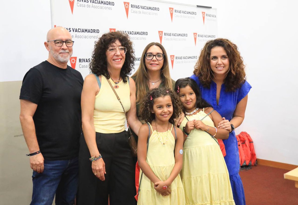 🇪🇭 Cada verano, niños y niñas saharauis llegan a Rivas para disfrutar de vacaciones en paz, fortaleciendo el lazo entre nuestros pueblos.

Hoy les decimos hasta luego con el compromiso de seguir luchando por un #SáharaLibre.

Gracias, <a href="/Rivas_Sahel/">Rivas-Sahel</a> y familias, por hacerlo posible.