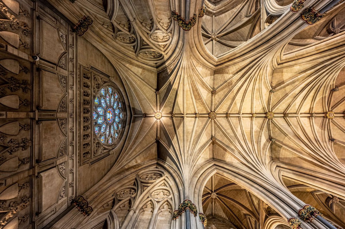 We’re open today from 10.00am to 5.00pm! Take advantage of the Bank Holiday and visit us! Whether you're looking for a moment of peace, discovering Cathedral music, or exploring the building, there’s something for everyone. #BankHoliday #BristolCathedral