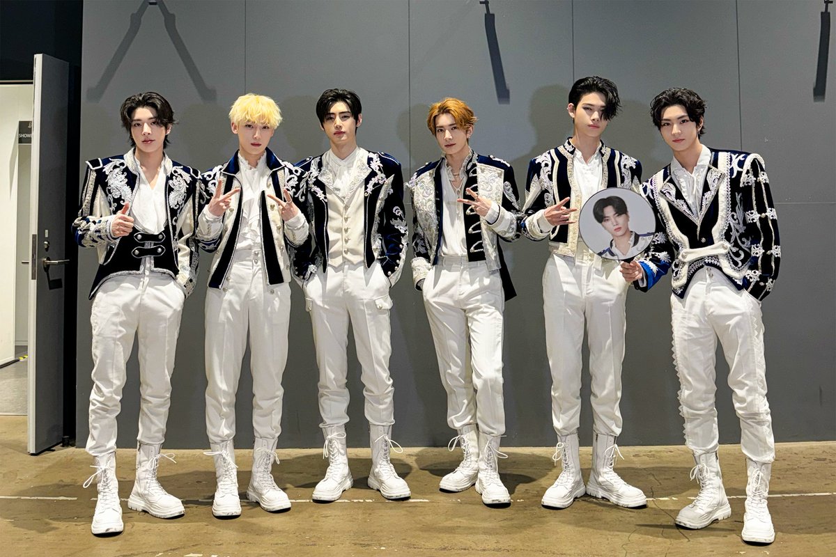 hareutozx's tweet photo. In Nagoya, the energy was electric as we shared an unforgettable night with ENGENEs. The concert was a huge success, and the joy was evident in every smile and cheer. From the stage to the audience, the connection was undeniable, creating a magical atmosphere. https://t.co/8ddvE3HI9R