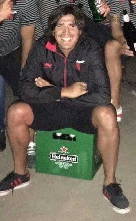 4Twiteros's tweet image. Ya saben que hacer. Hoy es TODO o NADA... PLATA O MIERDA.... RT y a confiar en Colón 🔴⚫🍀🤞