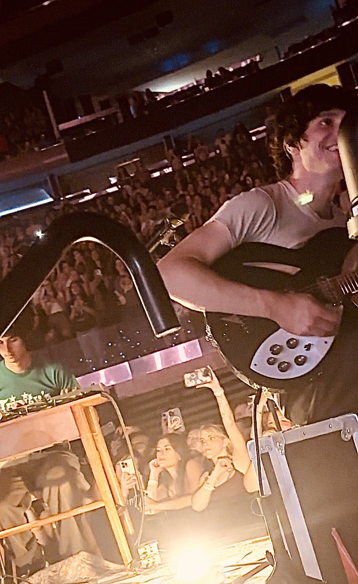 wallowsgarden's tweet photo. some more for my braeden girlies #WallowsMSG https://t.co/3D0AXrj9qF