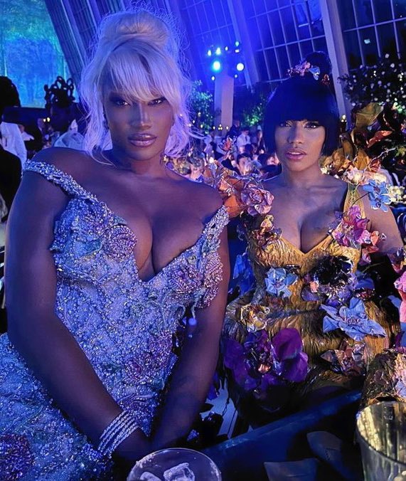 onikolewinsky's tweet photo. A Aya Nakamura falando do dia que conheceu a Nicki no Met Gala 🥺 https://t.co/2VnkZhph4s