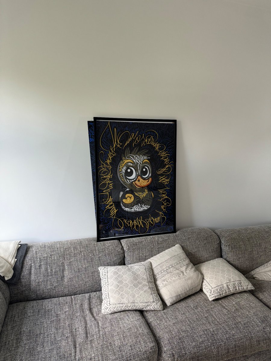 CONTEST 🎁🎁 Like &amp; retweet this - I will randomly choose a person and gift one of the rarest @WavesDucks NFTs in my collection 

PS how do you like this piece of art brought to the real life to my living room?