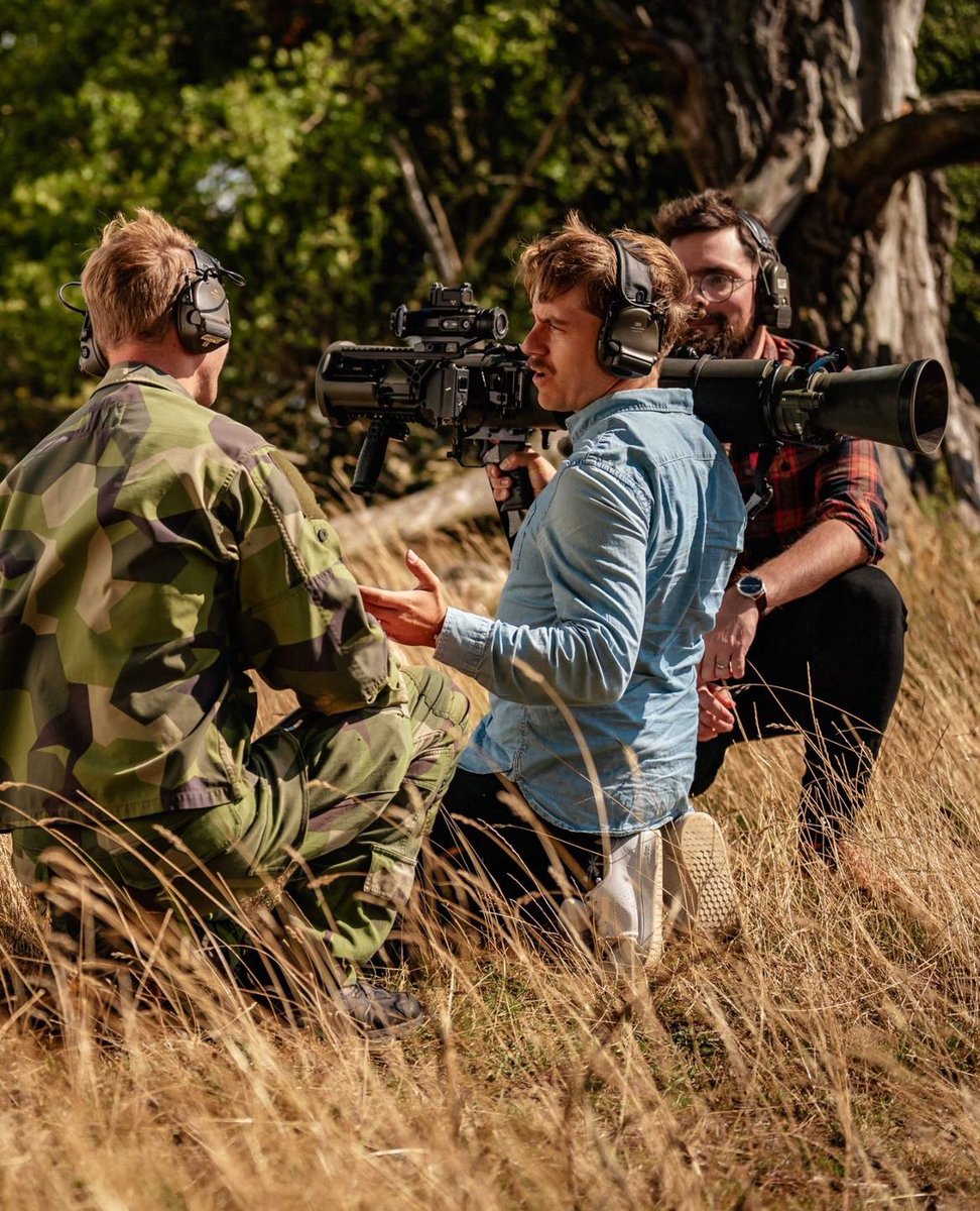 Krigshistoriep1's tweet image. ”Siri, visa mig oförställd livsglädje” #P7 #ära #FLF 📸 Felix Sundbäck