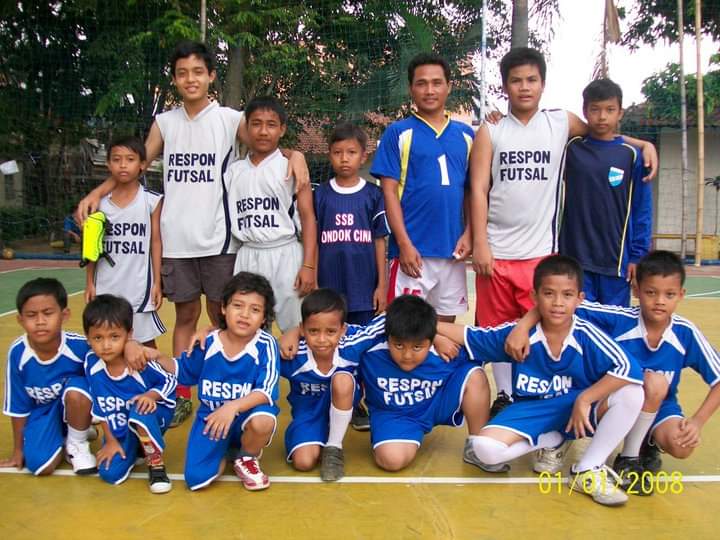 2007 kenal futsal
2024 memutuskan untuk pensiun

Terimakasih atas 17 tahunnya, lebih dari separuh hidup gue berbarengan dengan futsal