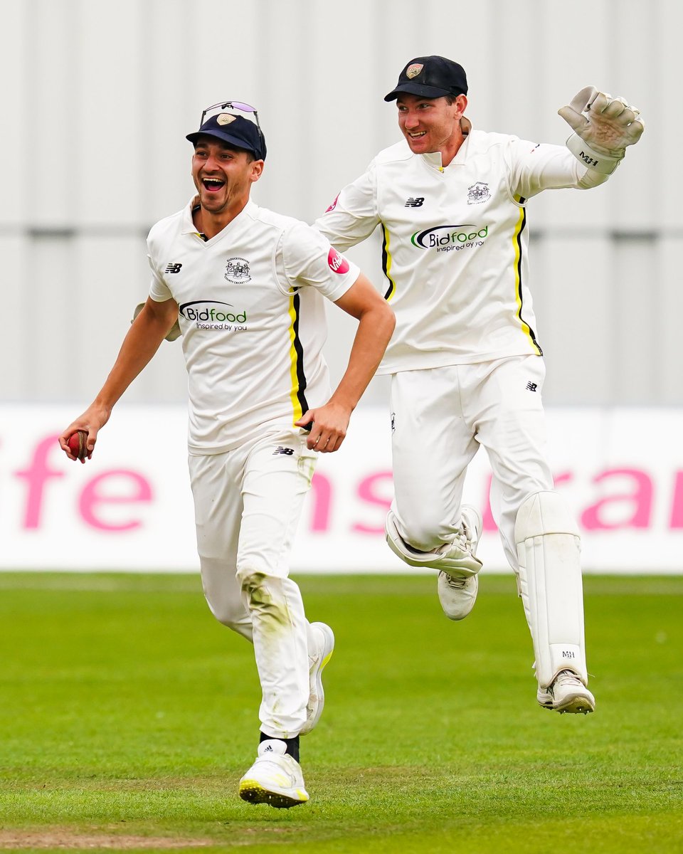 A brilliant contest over four days between Gloucestershire and Leicestershire in Bristol 

📷 Robbie Stephenson / <a href="/Gloscricket/">Gloucestershire Cricket 🏆</a> 

#BecomeGlorious #Gloucestershire #Leicestershire #CountyChampionship #CountyChamp #SportsPhotography #Cricket #SonyAlpha #Photography