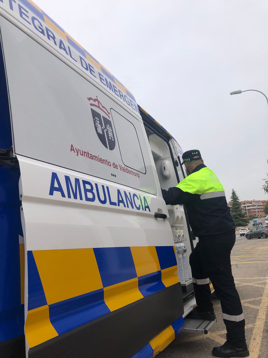 Cppm Valdemoro (@cppmvaldemoro) on Twitter photo Esto creo que no os lo ha contado <a href="/David_Conde_R/">David Conde</a> Desde el pasado mes de julio no contamos con servicio de ambulancia desde las 23 h a las 7 h de la mañana. Un servicio que llevaba funcionando desde el año 2000. Pasamos de cobertura sanitaria de 3 min. a 20 min. de media con Summa Esto creo que no os lo ha contado <a href="/David_Conde_R/">David Conde</a> Desde el pasado mes de julio no contamos con servicio de ambulancia desde las 23 h a las 7 h de la mañana. Un servicio que llevaba funcionando desde el año 2000. Pasamos de cobertura sanitaria de 3 min. a 20 min. de media con Summa