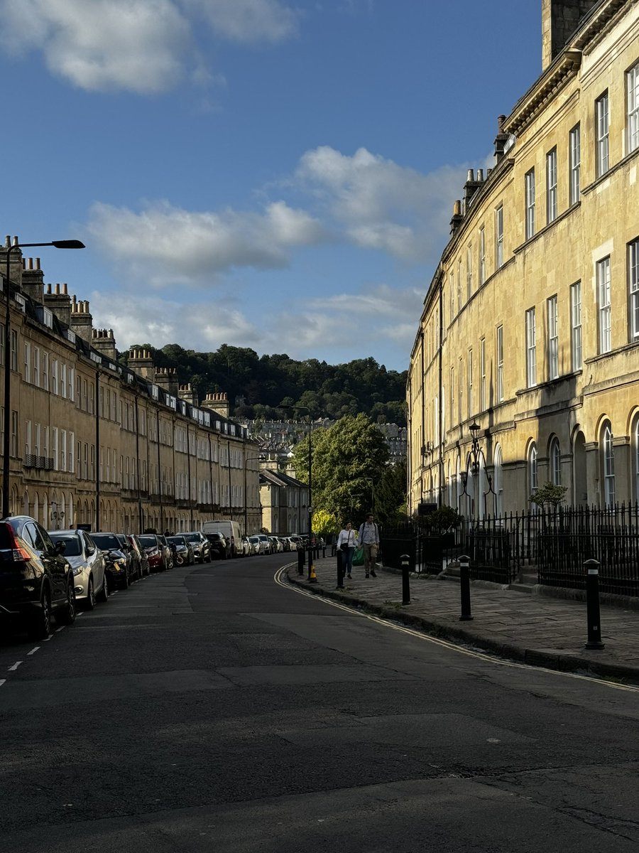 Glass895's tweet photo. Bath Spa, England https://t.co/WunZS8zgKB
