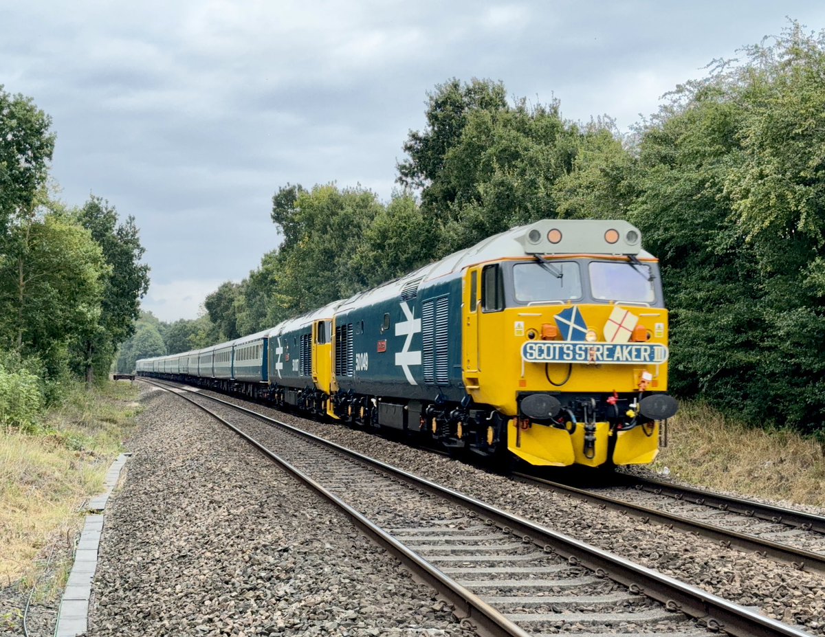 68thrash tweet media