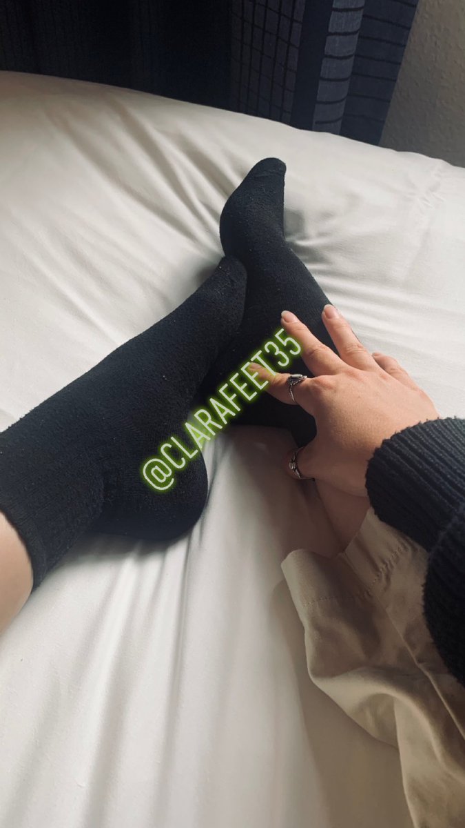 clarafeet35's tweet photo. @4upicsart Hello ! N’hésites pas à me contacter en DM pour du contenu photos et vidéos 😉

#feet #feetgirl #pieds https://t.co/z7kvfkt7gF