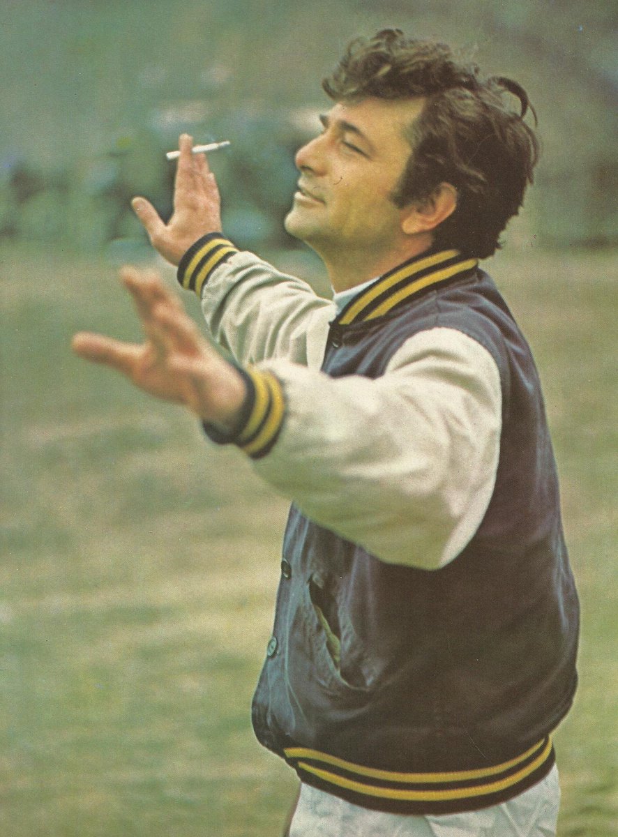 PrintFilm's tweet photo. Peter Falk.
Photoplay February 1974. https://t.co/WpyugecCZ7