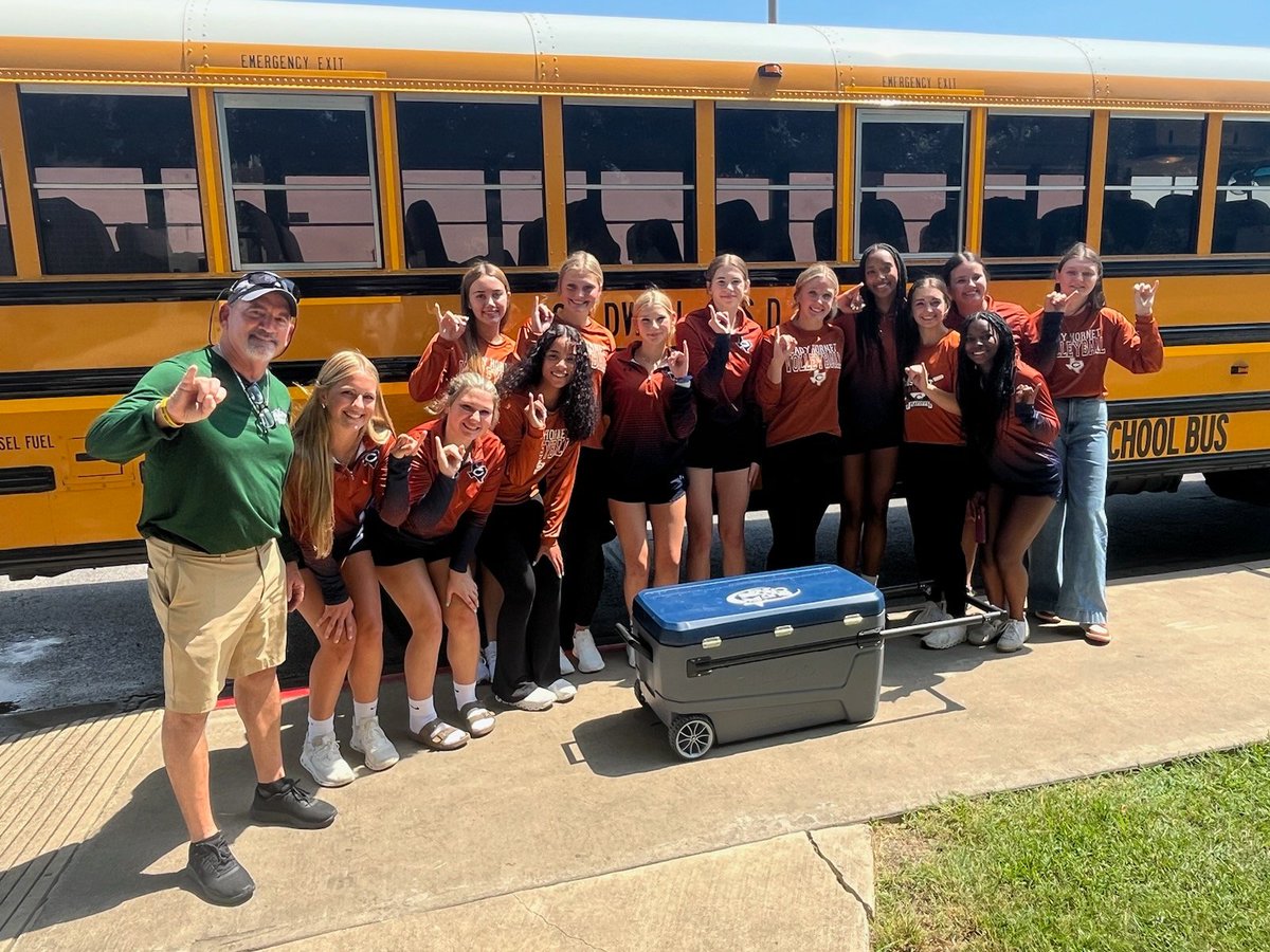 Bud Cross Ford in Caldwell is a proud supporter of area high school coaches!  This past week we visited Bellville, Hempstead, Navasota and also our Caldwell Hornet volleyball team.