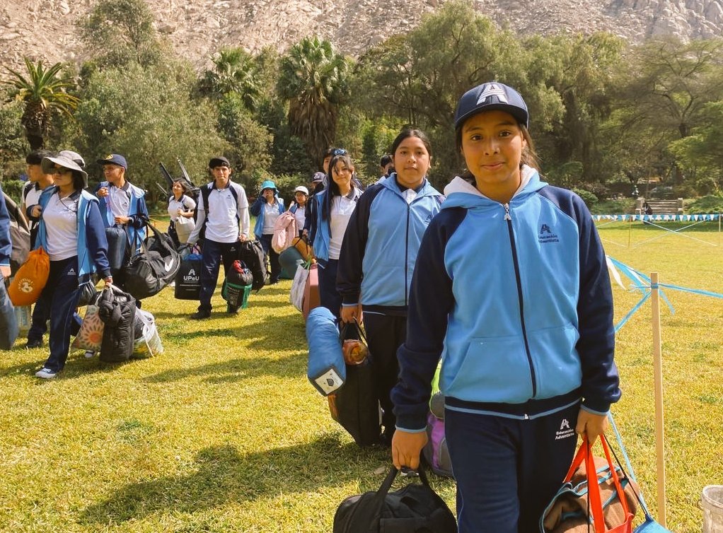 EducacionASEACE's tweet photo. ✨ Llegó el día más esperado 💙 

🔰Nuestros estudiantes del nivel secundario de los 4 colegios de la #APCE , llegaron a su destino el #ColeCamp2024 #ContraCorriente 🙌🏻 💙¡Estamos listos iniciar esta increible experienxia ! 💪🏻
#APCE #MiCOP #ColeCamp #EducaciónAdventista https://t.co/etP0hZwnPJ