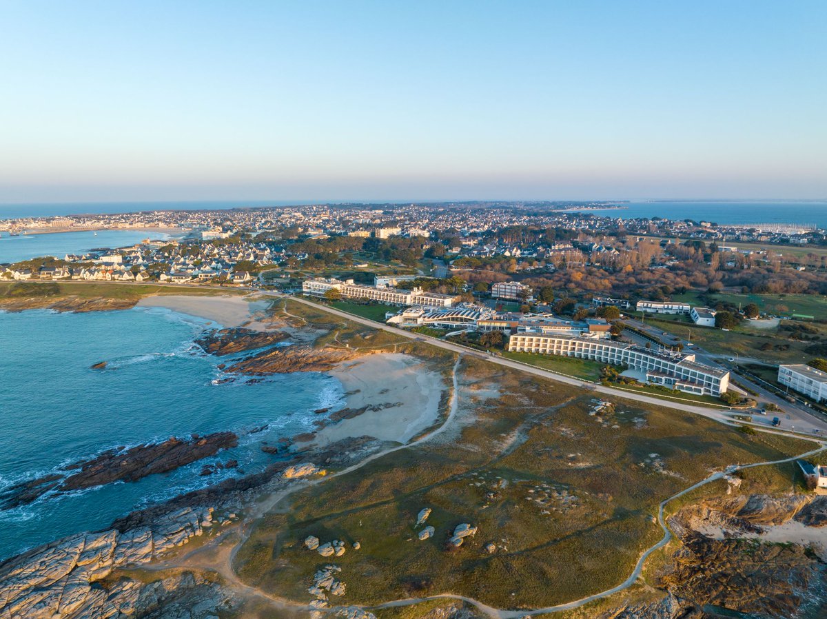 PnMmag's tweet photo. The Sofitel Quiberon, a five-star resort dedicated to “thalassotherapy” — partnered with GF Piping Systems to manage its complex array of water features and stand up to the salinity of seawater. #Plumbing #valves #projectprofiles  https://t.co/M3DmcBkLij https://t.co/MollkBTJmA