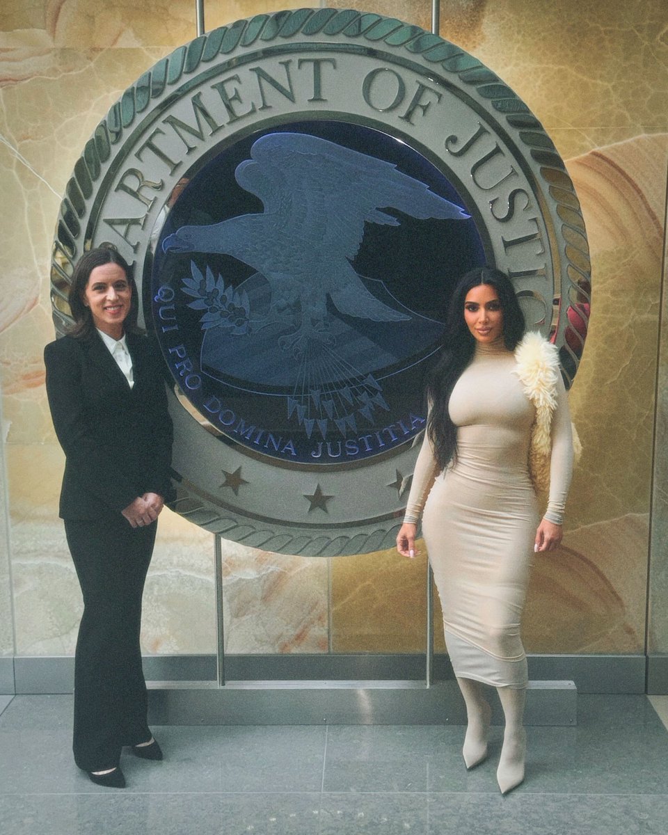 Kim Kardashian tweet media