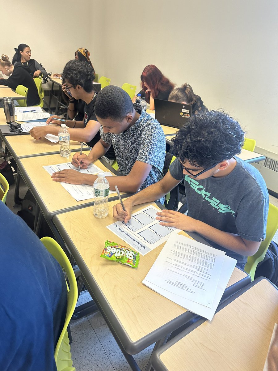 Happy First day of Fall Semester at SUNY Schenectady! 

It is such a joy to welcome over 60 Smart Transfer students (11th &amp; 12th grade) to our campus as fully enrolled and matriculated college students! 💙

Let’s start this semester off strong! 💪📚